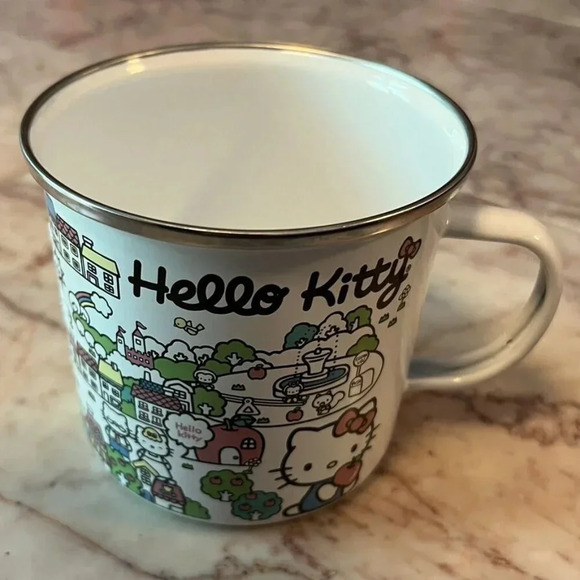 NEW Sanrio Hello Kitty Neighborhood 21 oz Enamel Camper Mug - Picture 1 of 7